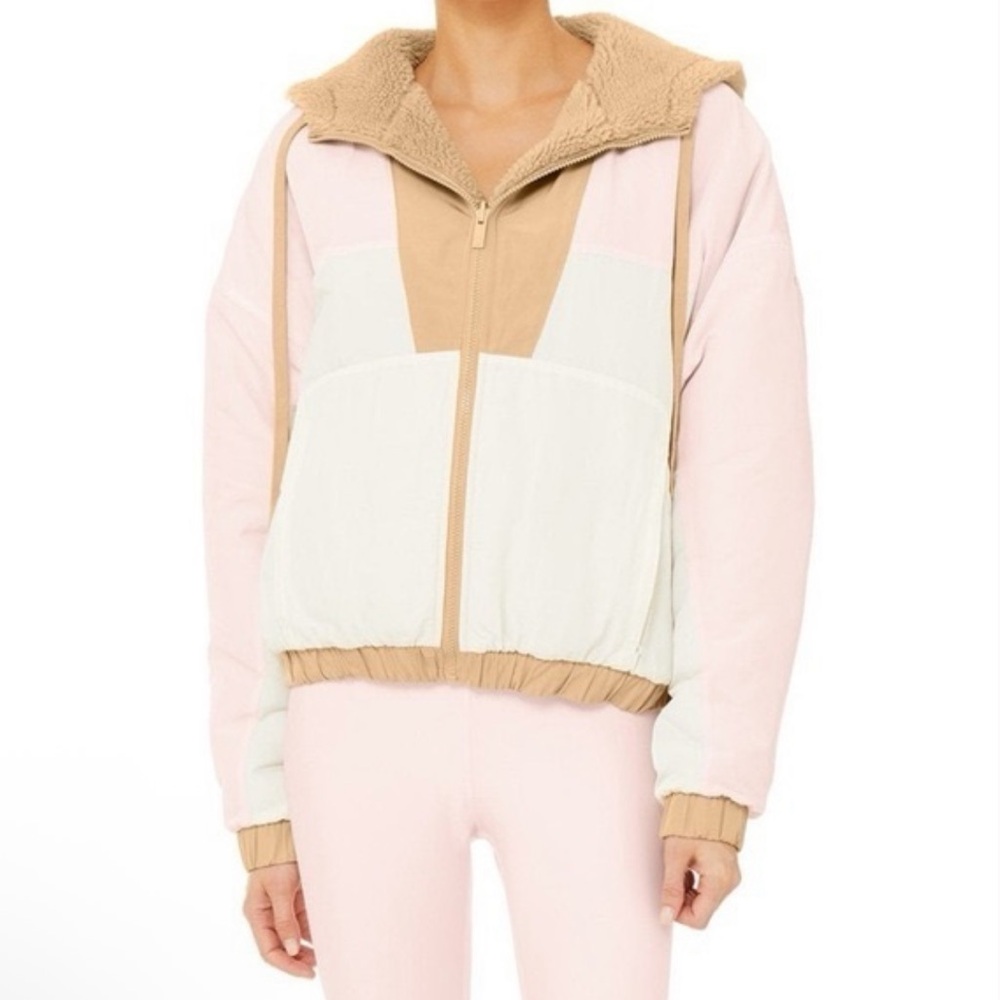 Like new Pink ALO Duality reversible jacket sz S